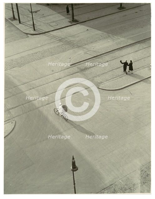 7 A.M. (New Year's Morning) , 1928. Creator: Moholy-Nagy, Laszlo (1895-1946).