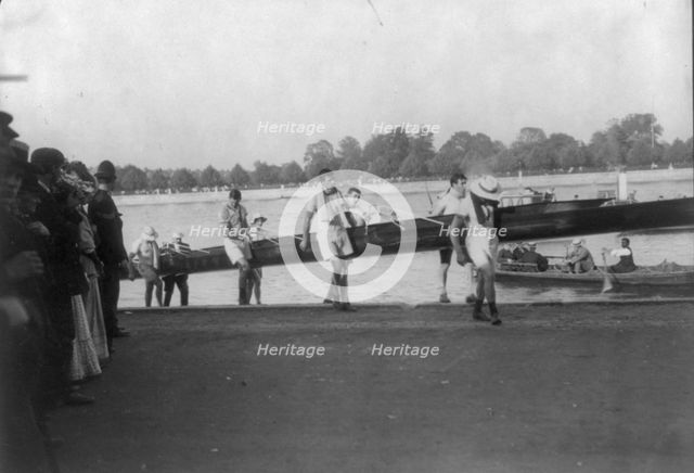 8-oar shell race between Harvard and Cambridge, Cambridge, Mass. 1906, 1906. Creator: Frances Benjamin Johnston.