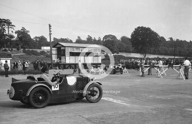 847 cc MG M-type cars at the JCC Members Day, Brooklands, 5 July 1930. Artist: Bill Brunell.