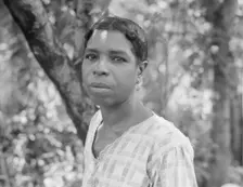 Cotton hoer near Clarksdale, Mississippi, 1937. Creator: Dorothea Lange