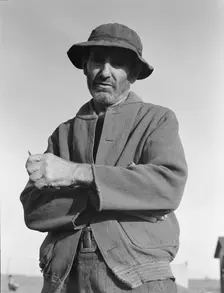 Cotton pickers from Webber Falls, Oklahoma in Firebaugh, California, 1938. Creator: Dorothea Lange