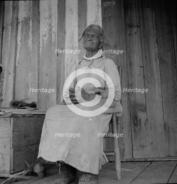 Cotton sharecropper, Mississippi, 1937. Creator: Dorothea Lange.