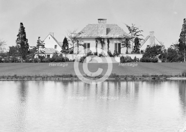 Cottage at "The Shallows," property of Lucien Hamilton Tyng, Southampton, Long Island, 1931 Aug. Creator: Arnold Genthe.