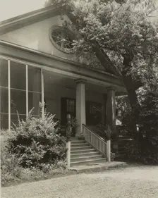 Cottage garden, Natchez, Adams County, Mississippi, 1938. Creator: Frances Benjamin Johnston