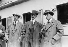 Count de Lesseps, G. Curtiss, and H. Latham standing on train platform, 1910. Creator: Bain News Service