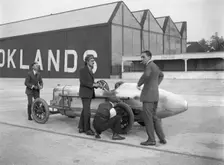 Count Louis Zborowski with his Aston Martin 1486 cc, Brooklands, 1921. Artist: Bill Brunell