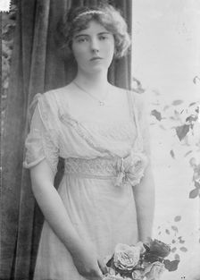Countess Anastasia Mikhailovna de Torby (1892-1977), 1914. Artist: Anonymous