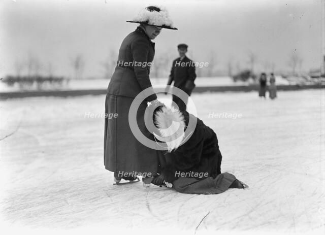 Countess De Chambrun Skating, 1913.  Creator: Harris & Ewing.