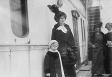 Countess de Bertier and son, between c1910 and c1915. Creator: Bain News Service