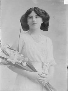 Countess Nadejda Mikhailovna de Torby (1896-1963), c. 1915. Artist: Anonymous