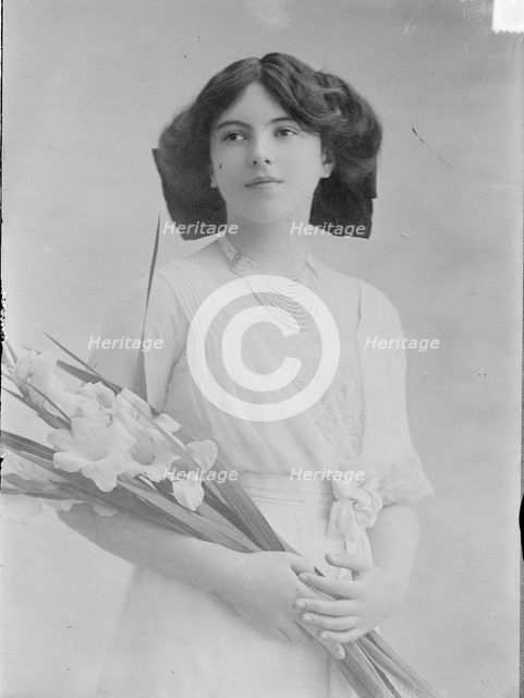 Countess Nadejda Mikhailovna de Torby (1896-1963), c. 1915. Artist: Anonymous  