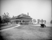 Country club, Grosse Pointe, Mich., between 1900 and 1920. Creator: Unknown