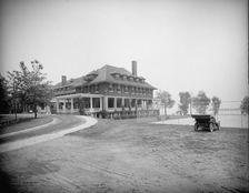 Country club, Grosse Pointe, Mich., between 1900 and 1920. Creator: Unknown