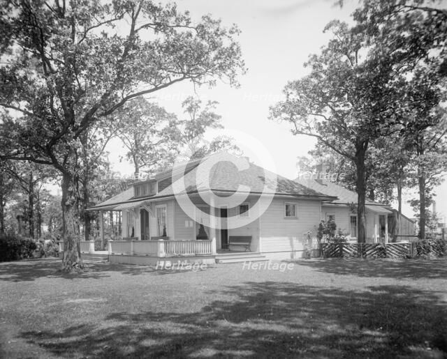 Country club, rear view, Walkerville, Ont., between 1905 and 1915. Creator: Unknown.
