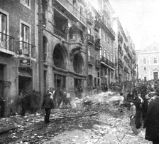 Coup d'etat in Portugal; Auto-da-fe in front of the building of the Democratic newspaper..., 1917. Creator: Unknown