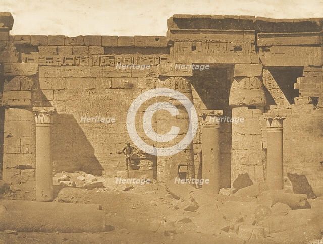 Cour du Palais Rhamsès-Meiamoun, à Médinet-habou (Thèbes) (Restes d'une Eglise Copte), 1849-50. Creator: Maxime du Camp.