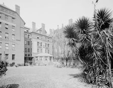 Court, De Soto Hotel, Savannah, Ga., c.between 1910 and 1920. Creator: Unknown