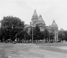 Court House at Pontiac, Ill., between 1880 and 1901. Creator: Unknown