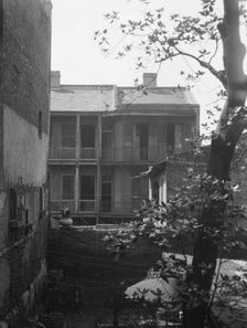 Courtyard, New Orleans, between 1920 and 1926. Creator: Arnold Genthe