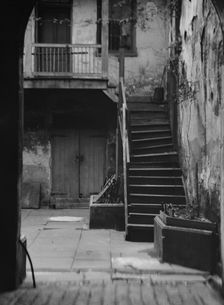 Courtyard, New Orlenas, between 1920 and 1926. Creator: Arnold Genthe