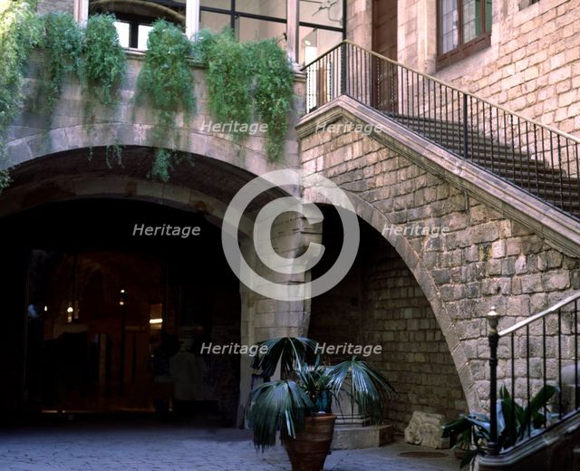 Courtyard of the Aguilar Palace, now houses the Picasso Museum of Barcelona.