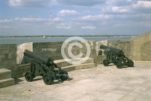 Courtyard guns at Calshot Castle, Hampshire, 1995. Artist: J Bailey
