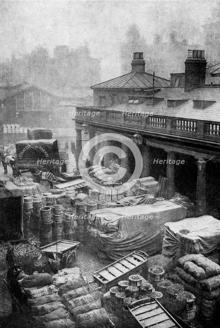Covent Garden, London, c1930s. Artist: Spencer Arnold