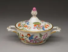 Covered Bowl, Vienna, c. 1735. Creator: Du Paquier Porcelain Manufactory