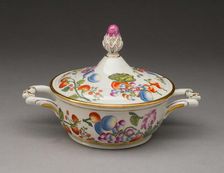 Covered Bowl, Vienna, c. 1735. Creator: Du Paquier Porcelain Manufactory
