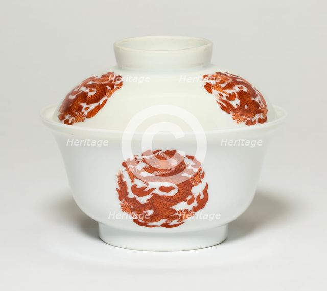Covered Bowl with Dragon Medallions, Qing dynasty (1644-1911), late 18th/19th century. Creator: Unknown.