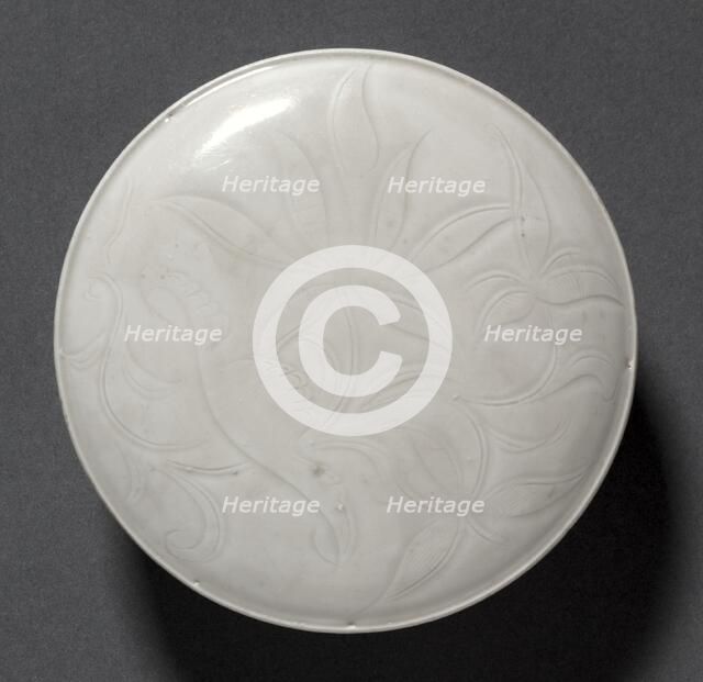 Covered Box (lid), 1100s. Creator: Unknown.