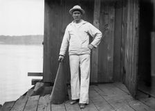 Coach Vail (Wisc) [i.e., Wisconsin], 1913. Creator: Bain News Service