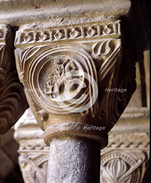 Coat of arms of the Cardona family in a capital of the cloister of the Monastery of Santa Maria d…