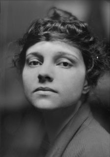 Coates, M., Miss, portrait photograph, 1916 Feb. 21. Creator: Arnold Genthe