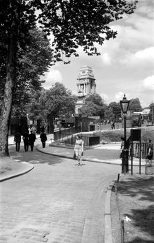 Cobbled street in front of the Port of London Authority, c1945-c1965. Artist: SW Rawlings