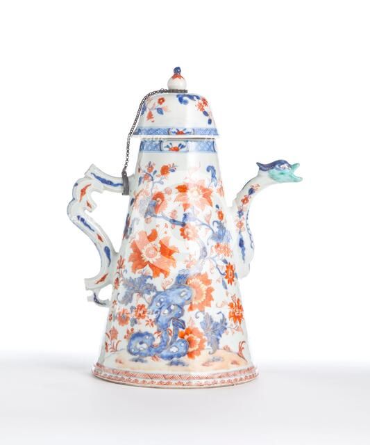 Coffee pot with lid and chain, 1740. Creator: Unknown.