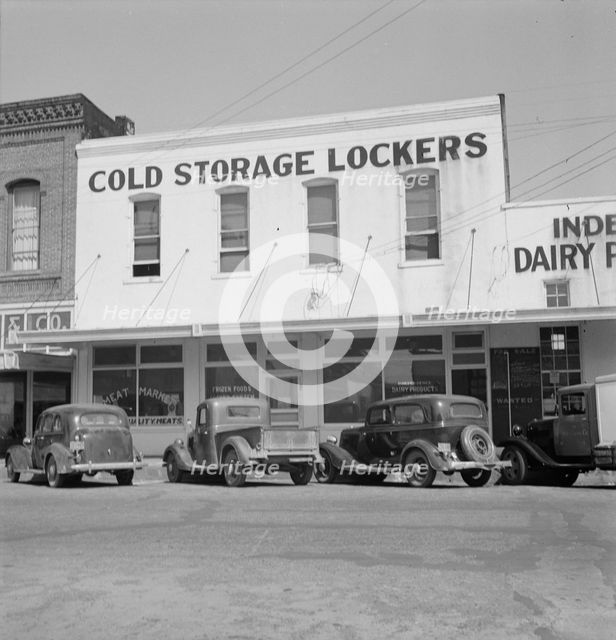 Cold storage lockers where farmers store meat and vegetables..., Independence, Oregon, 1939. Creator: Dorothea Lange.