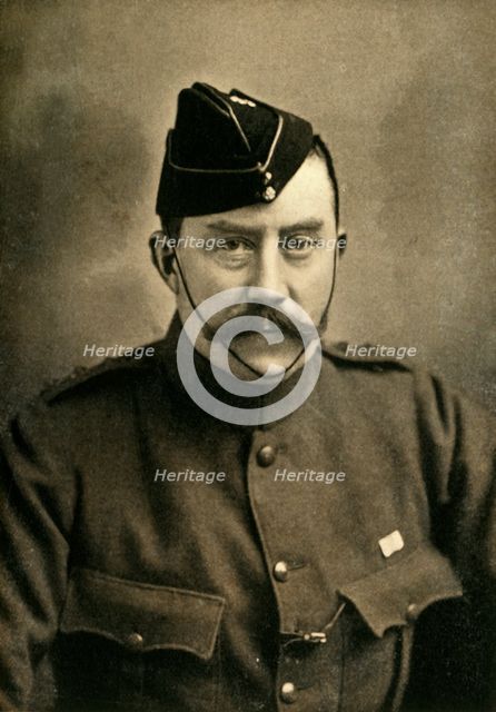 'Colonel Lord Chesham, Imperial Yeomanry', 1901. Creator: Russell & Sons.