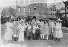 Colonial Costumes -- Gaynor Park, 1913. Creator: Bain News Service