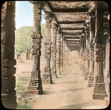Colonnade, Delhi, India, late 19th or early 20th century