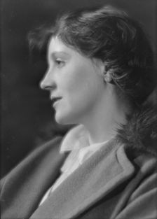Collinge, Patricia, Miss, portrait photograph, ca. 1915. Creator: Arnold Genthe