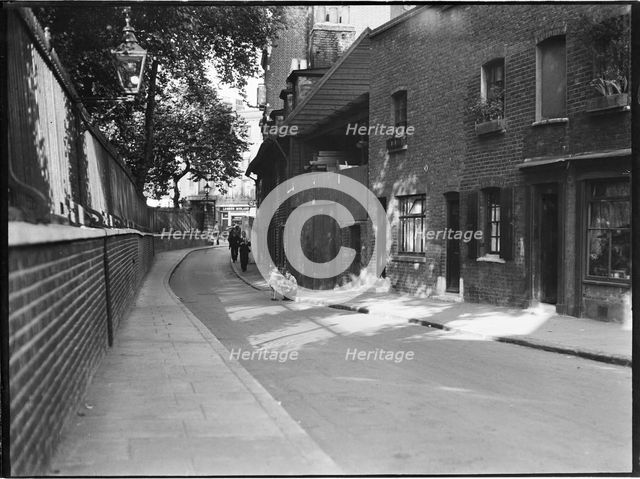 Collingwood Street, Blackfriars, Southwark, Greater London Authority, 1930s. Creator: Charles William  Prickett.