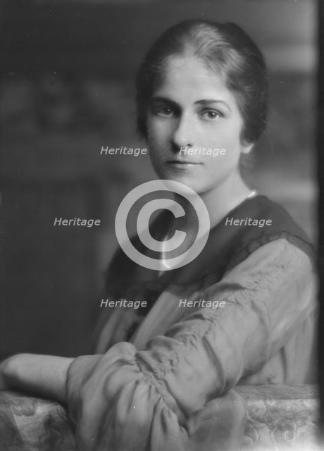 Colt, R.C., Mrs., portrait photograph, 1916 Apr. 6. Creator: Arnold Genthe.