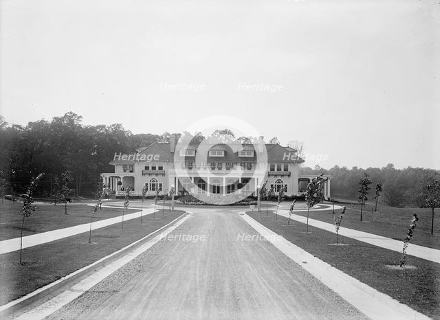 Columbia Country Club, 1912. Creator: Harris & Ewing.