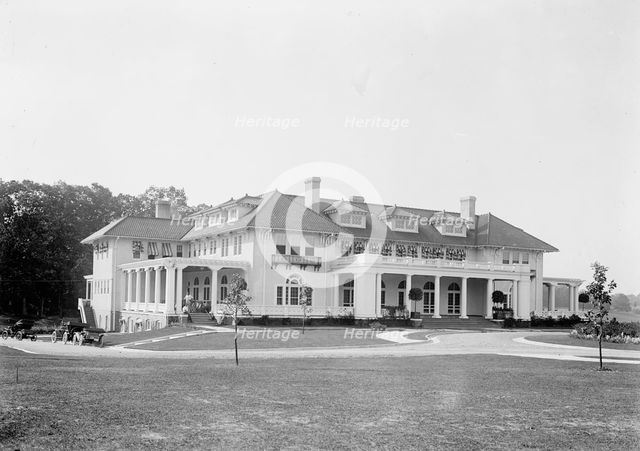 Columbia Country Club - Buildings, 1912. Creator: Harris & Ewing.