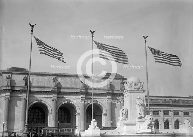 Columbus Memorial, 1914. Creator: Harris & Ewing.