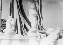 Columbus Memorial - Statue of Columbus, 1912. Creator: Harris & Ewing