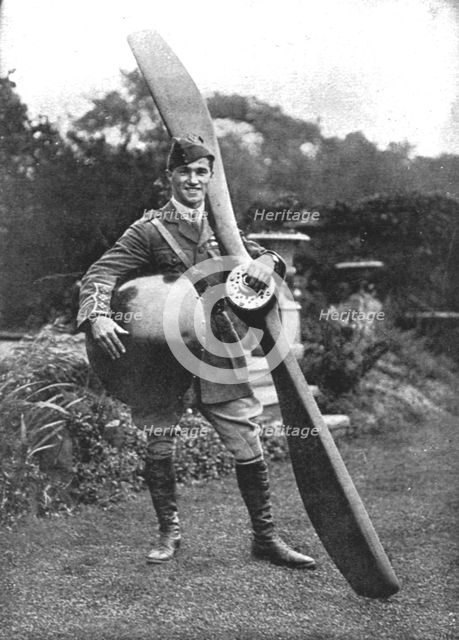 ''Combat Aerien; Parmi les forces alliees aerienes; L "as" anglais Albert Ball, tombe apres..., 1917 Creator: Unknown.