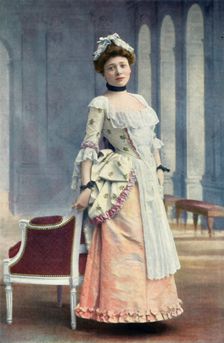 Comedie-Francaise. Mlle. Marie Leconte. Role de Lisette. - Le Jeu De L'Amour Et Du Hasard 1904. Creator: Unknown