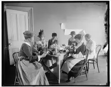 Comforts Committee of Navy League, between 1910 and 1920. Creator: Harris & Ewing